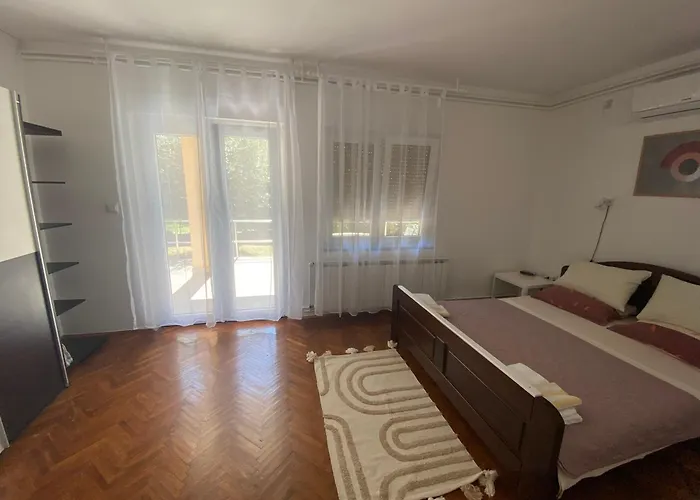 Topic & Krk Location Διαμέρισμα *